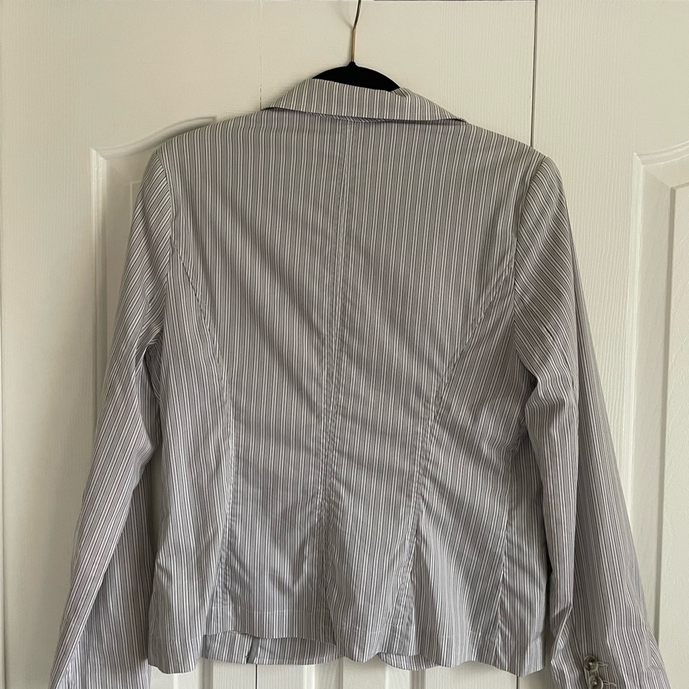 Striped Gray Blazer with Floral Cuffs - Picture 2 of 6